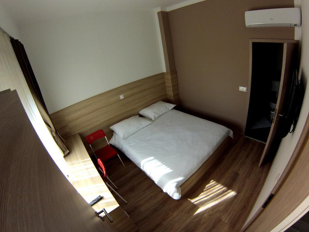 Sweet Dreams Rooms And Apartments Postojna Pokoj fotografie