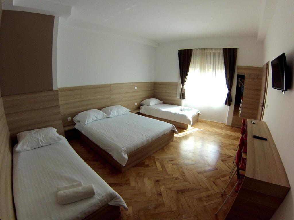 Sweet Dreams Rooms And Apartments Postojna Pokoj fotografie