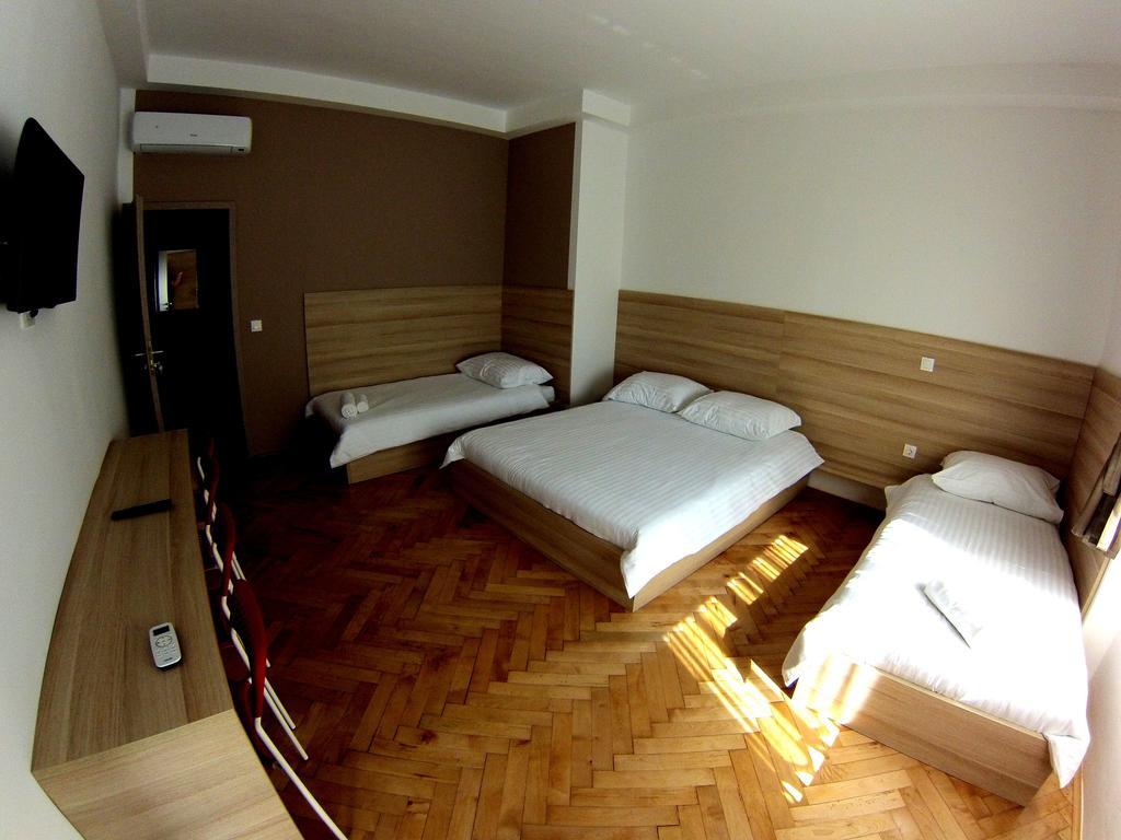Sweet Dreams Rooms And Apartments Postojna Pokoj fotografie