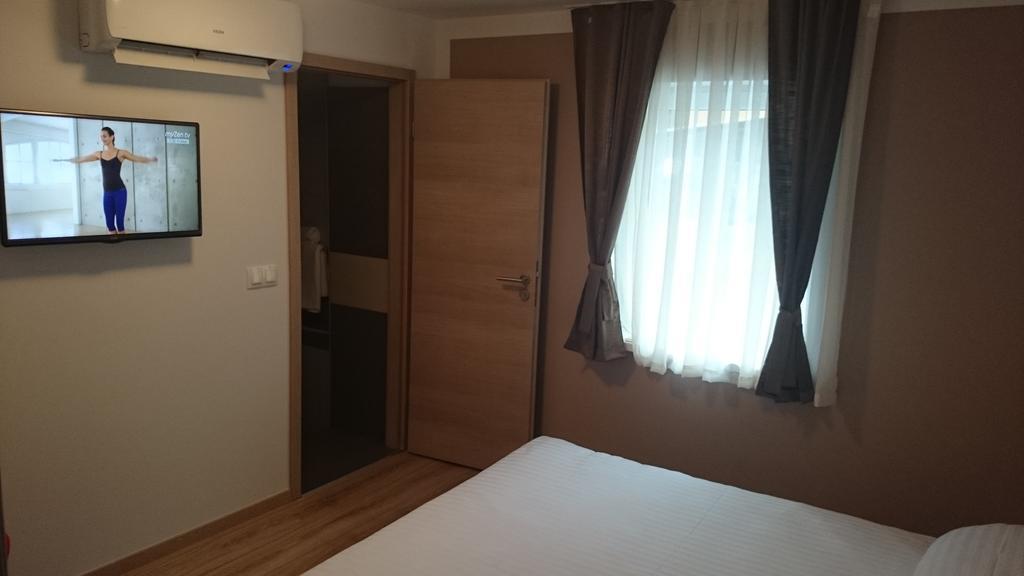 Sweet Dreams Rooms And Apartments Postojna Pokoj fotografie